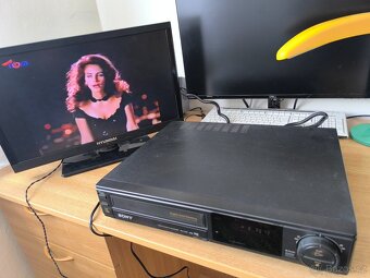 SONY SLV 225 - 2