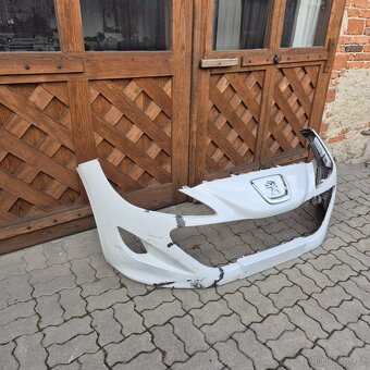 Peugeot Rcz nárazník - 2