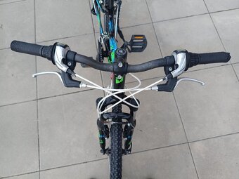 Superior Paint 24 - 2