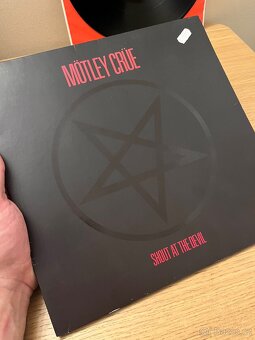 Mötley Crüe – Shout At The Devil - 2