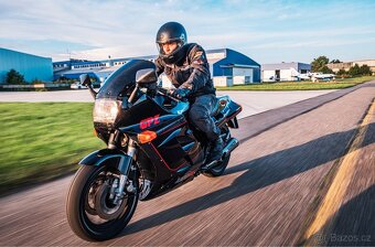 Kawasaki GPZ 1000rx - 2