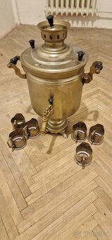 Samovar na uhlí. - 2