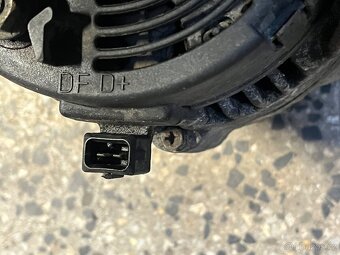 VW Transporter T4-Caravelle-Multivan TDI alternátor - 2