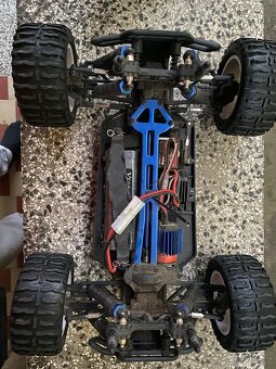 Monster Truck rc model 1:10 - 2