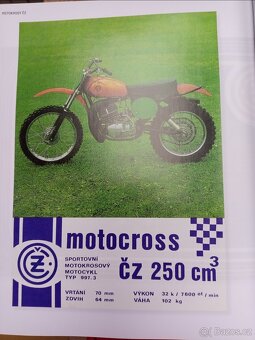 Se značkou ČZ na letácích a prospetech - 2