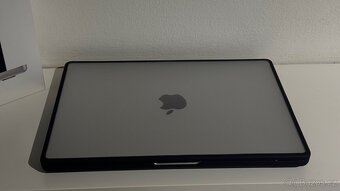 MacBook Pro M4, 512GB - 2