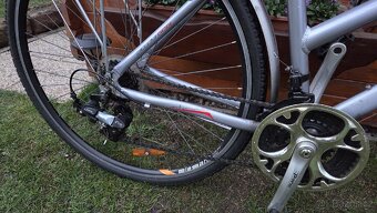 Dámské kolo Apache rám M postava 160-177cm - 2