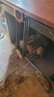 Prodám  -stolní pilu cirkulárku,pily. - 2