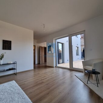 Prodej bytu 4+1 Praha, ulice Pplk. Nováčka, 135 m2 - 2