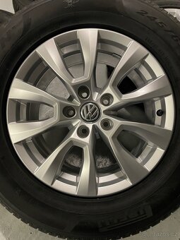 Original zimni vw Amarok r17 5x120 Pirelli 245/65/17 95% - 2