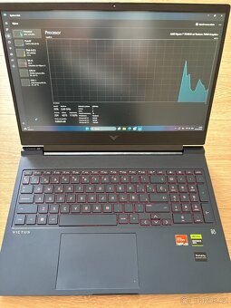 Herní notebook Vistus AMD Ryzen 7-7840HS 3.8GHz, RTX 4070 - 2