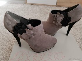 Elegantní boty zn. BAŤA - 2
