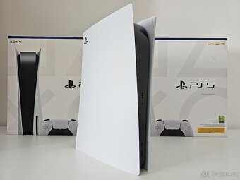 PLAYSTATION 5 S MECHANIKOU 1TB SSD + RESIDENT EVIL VILLAGE - 2