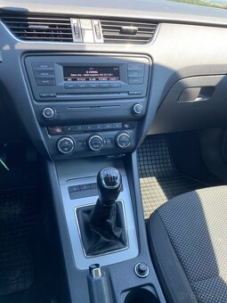 ŠKODA OCTAVIA 3 1,2 TSi, 77kW, 133.000km, ABITION - 2