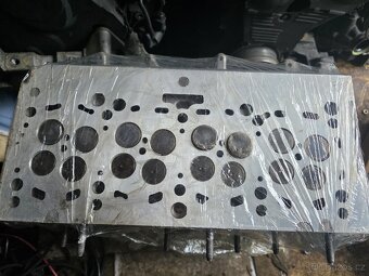 Motor,hlava ,vyvažováky Wv, škoda ,2.0 TDI CR 125kw - 2
