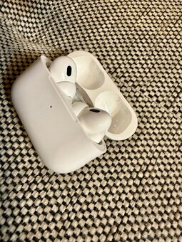 AirPods Pro - 2