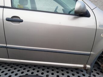 Škoda Fabia combi dveře kapota převodovka řízení a jiné - 2