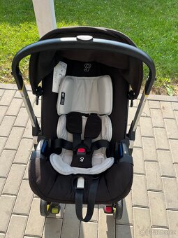 Autosedačka Doona+ Isofix báze - 2
