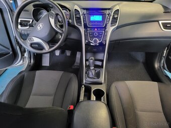 Hyundai i30 hatchback - 2