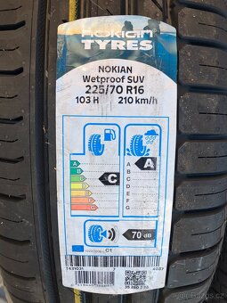 NOKIAN WETPROOF SUV 225/70 R16 NOVÉ - 2
