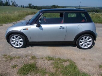 MINI Cooper 1,6 85kw automat,nová STK,perf. stav - 2