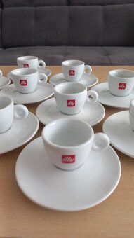Šálky na kávu Illy - 2