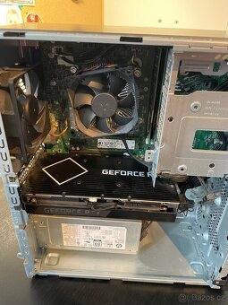 Počítač VICTUS by HP - 2