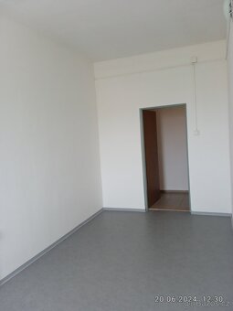Pronájem skladů a kanceláří - 2