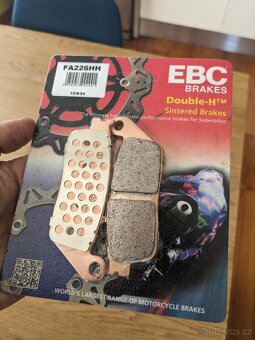NOVÉ kvalitní sintrované brzdové destičky EBC FA226HH (moto) - 2
