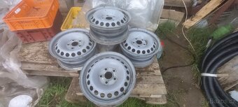 16 disky vw plech - 2