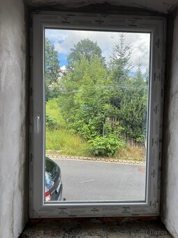 Prodám Plastová okna včetně parapetů a žaluzií - 2