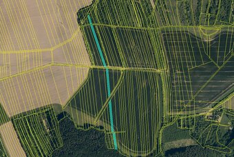Prodej uceleného pásu pole – 5 235 m² - Malenovice - 2