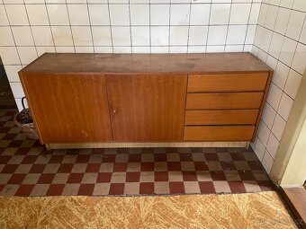 Komoda Jirotka 60.léta. Světlý dub. - 2