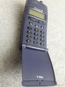 Ericsson T18s tlačítkový mobilní telefon - 2