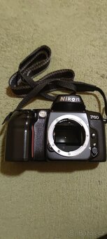 Tělo fotoaparátu NIKON F60 - 2