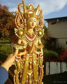 Balijska dřevěna chrámova tanečnice - 2