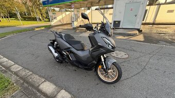 Honda ADV 350 - 2