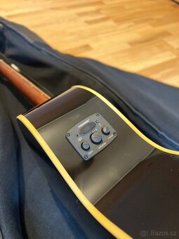 Elektro-akustická 12ti strunná kytara Fender - 2