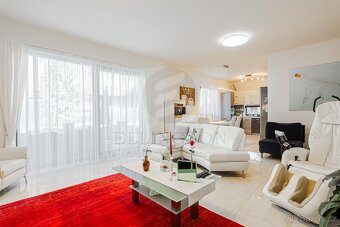 5+kk, 226m2, Ohrobec - 2