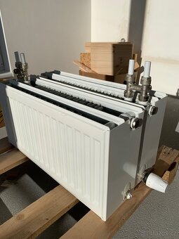 Prodám 2 třídeskové radiátory zn. Radik Korado 33-300/600 - 2