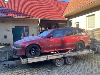 E39 2.5 benzin - 2