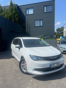 Prodám Chrysler Pacifica 2022 3,6 V6 - 2