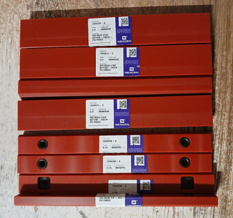 kluzáky teleskopu pro traktorbagry JCB - 2