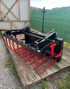 Krokodýl s přidržovačem - 2