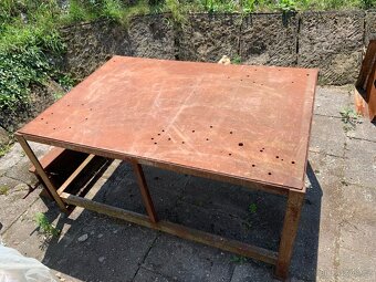 Masivní železný pracovní stůl - 2