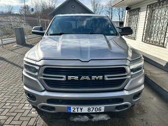 Dodge RAM 1500 5.7 HEMI 4x4 - 2