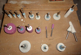 Brusné nástavce-kameny stopka průměr 3,6,9mm - 2