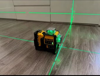 Křížový Laser - 2