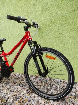 Značkové dětské kolo AMULET 24" (červená) - 2