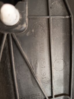 PP a PZ lišta dveří Superb 3 - 2